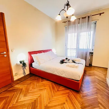 Sky A Due Passi Dalla Stazione * 科莱尼奥