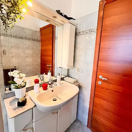 Sky A Due Passi Dalla Stazione Appartement Collegno