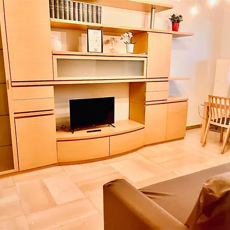 Sky A Due Passi Dalla Stazione